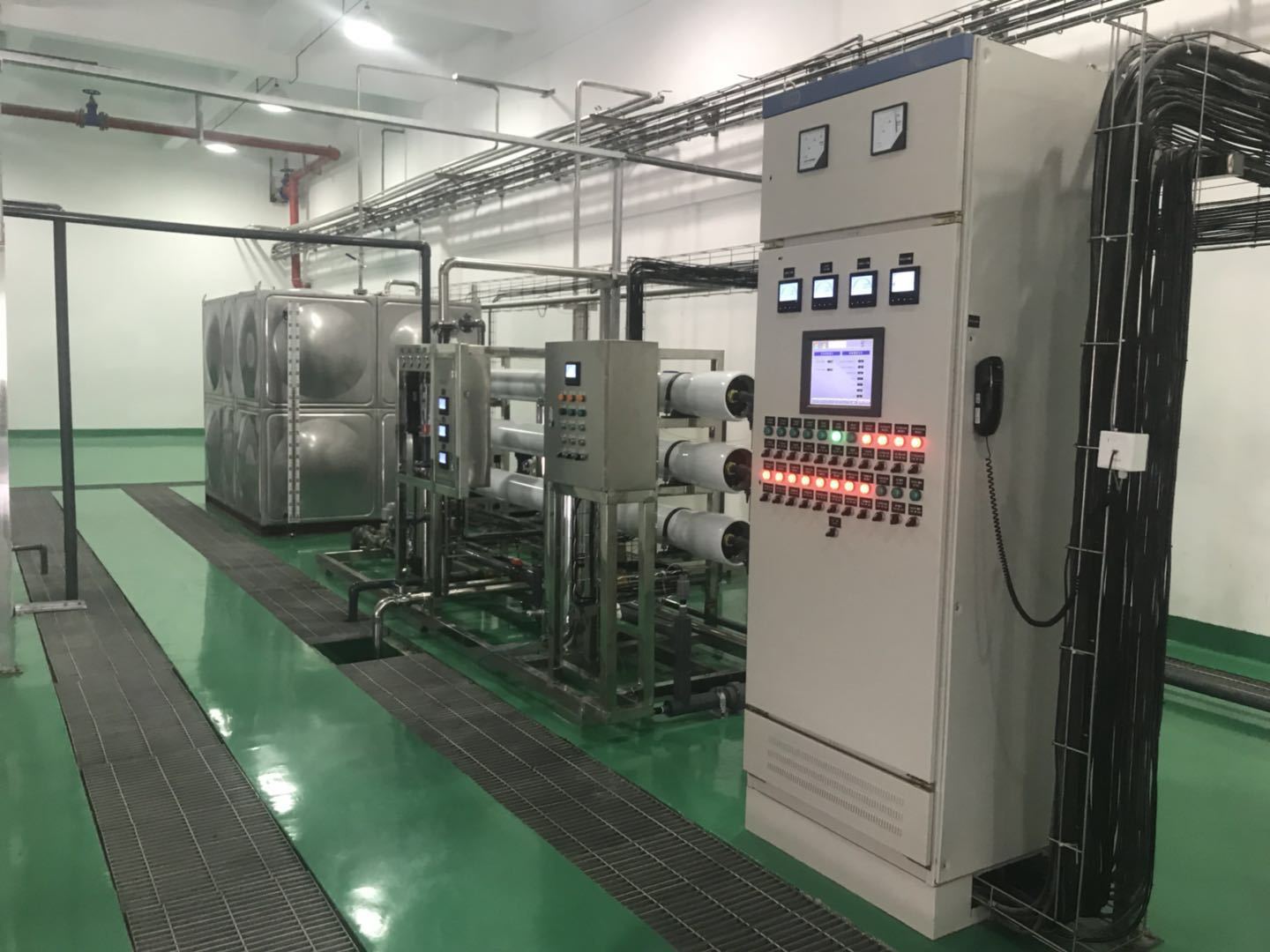 純水設備出現(xiàn)漏水怎么辦？